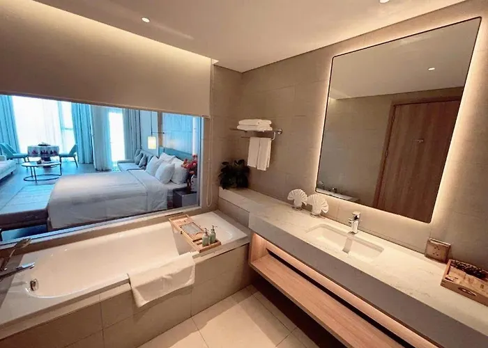 A La Carte Bay Apartment