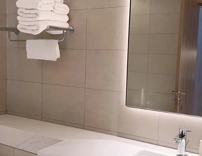 A La Carte Bay Apartment *
