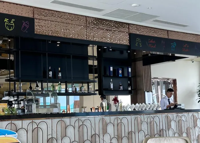 A La Carte Bay Apartment Ha Long
